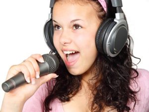 karaoke girl